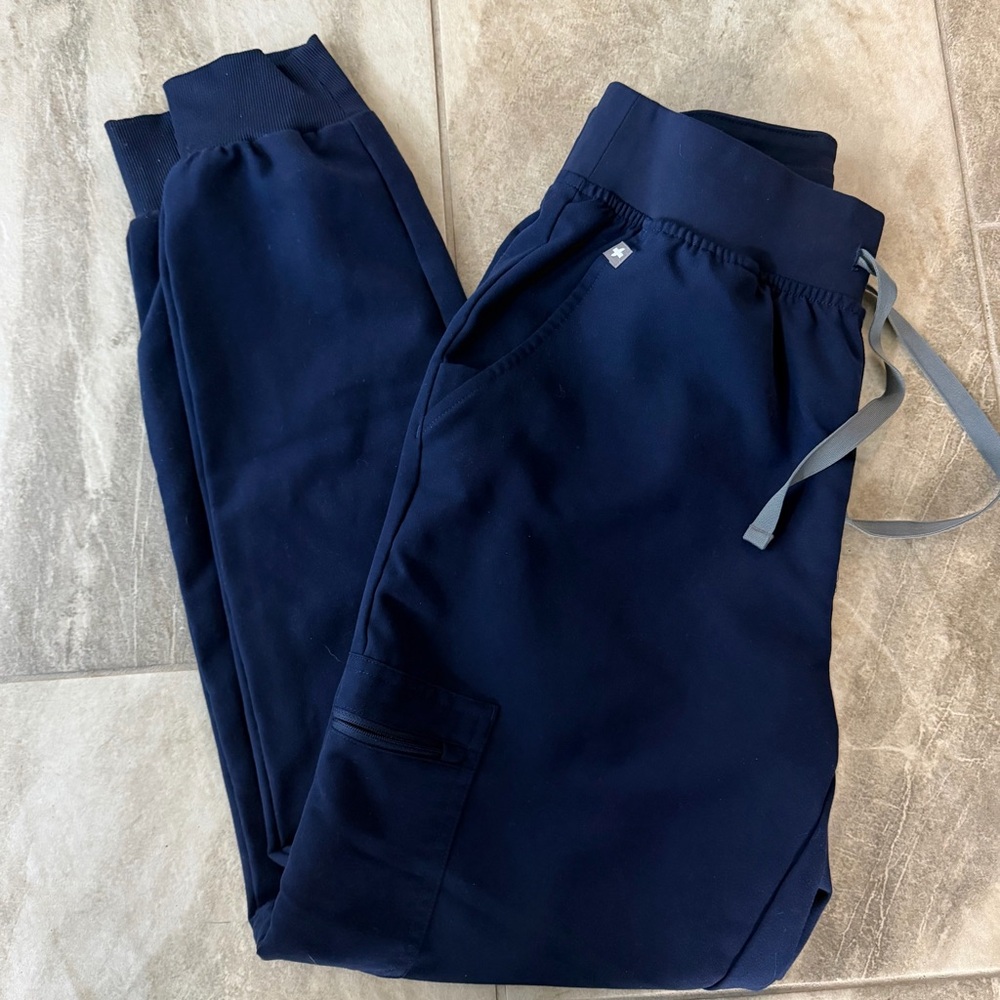 Figs Women's Navy Blue Jogger Scrub Pants
